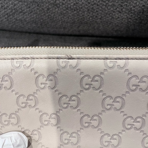 Authentic Gucci Guccissima Ivory Leather long zip around wallet - Picture 13 of 16
